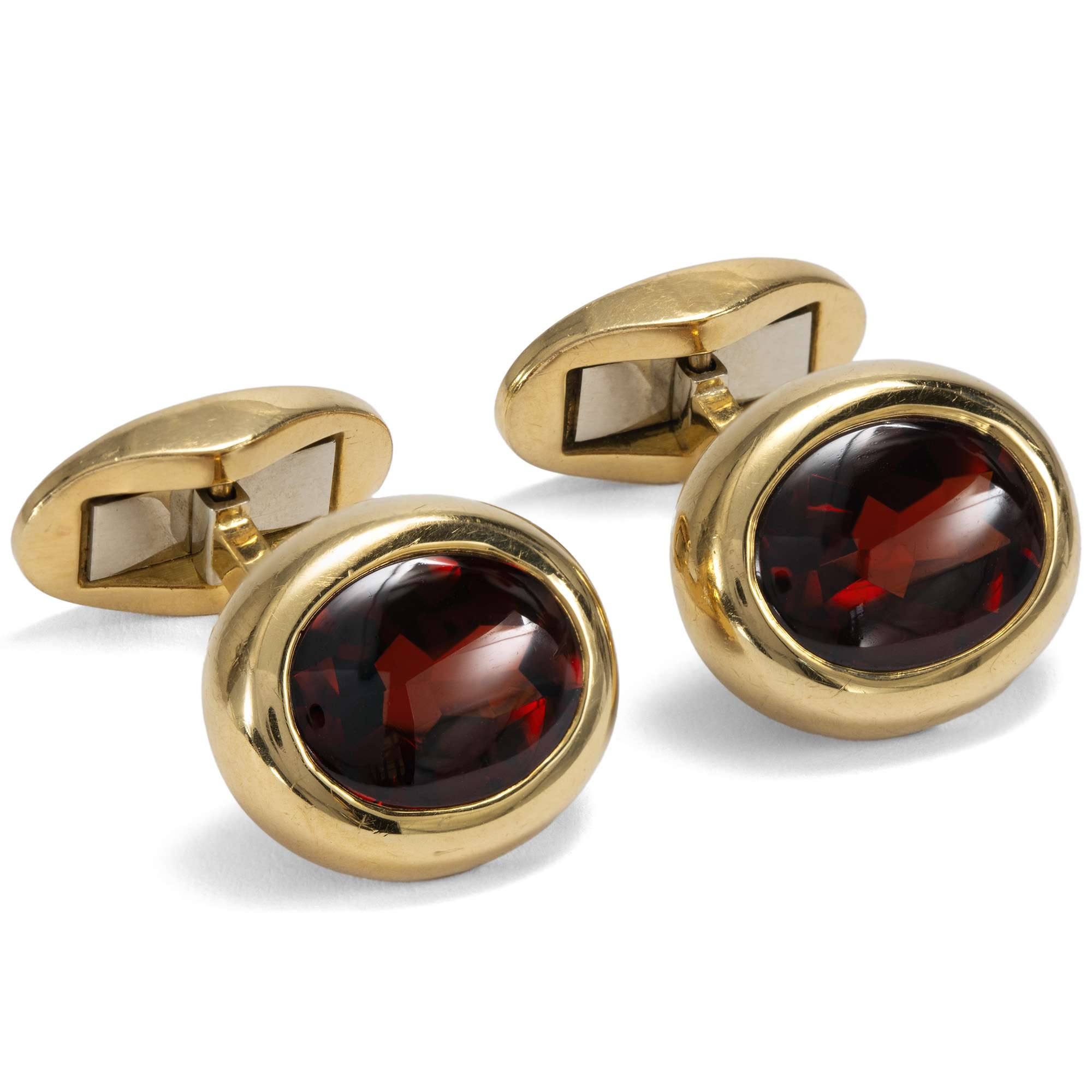 610805-hofer-antikschmuck-Vintage-Manschettenknoepfe-mit-roten-Granaten-in-Gold-um-1990-Tiefroter-Blickfang