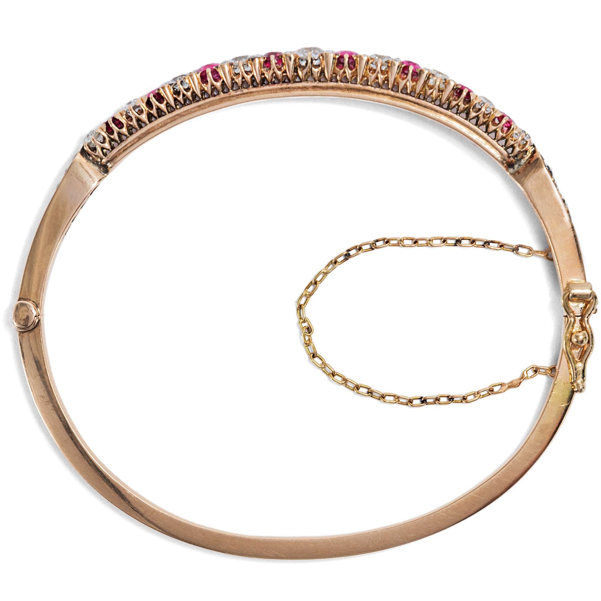 623225-hofer-antikschmuck-Antiker-Armreif-mit-Rubinen-und-Diamanten-in-Rotgold-um-1895-Buehne-frei_3