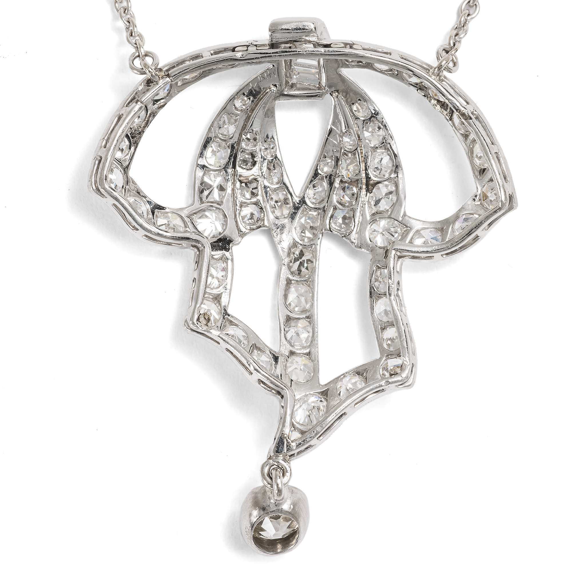 625839-hofer-antikschmuck-Glamouroeses-Art-Deco-Collier-mit-Diamanten-in-Weissgold-und-Platin-um-1935_3
