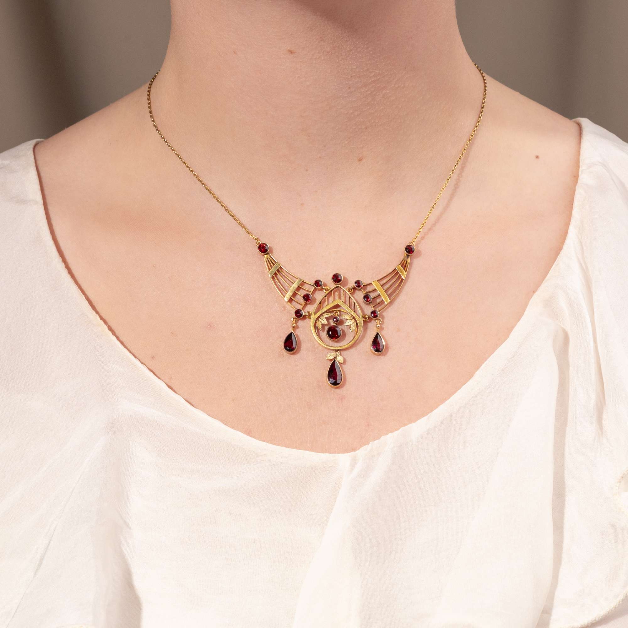 626151-hofer-antikschmuck_1