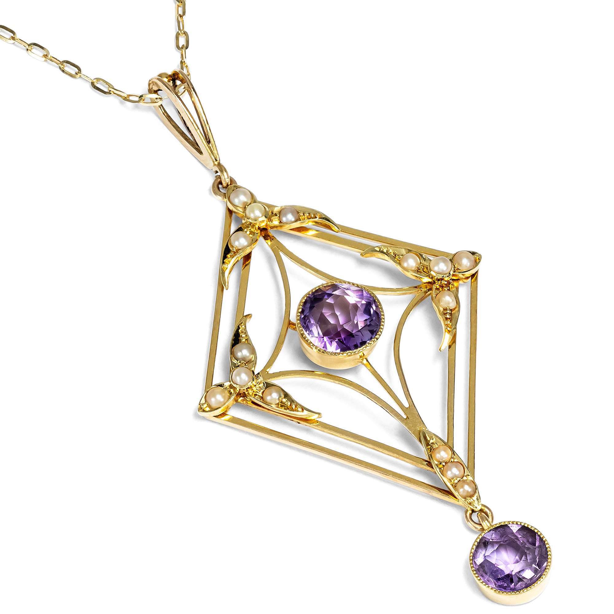 626736-hofer-antikschmuck-Antiker-Anhaenger-mit-Amethysten-und-Saatperlen-in-Gold-Grossbritannien-um-1905-Edwardian-Elegance_4