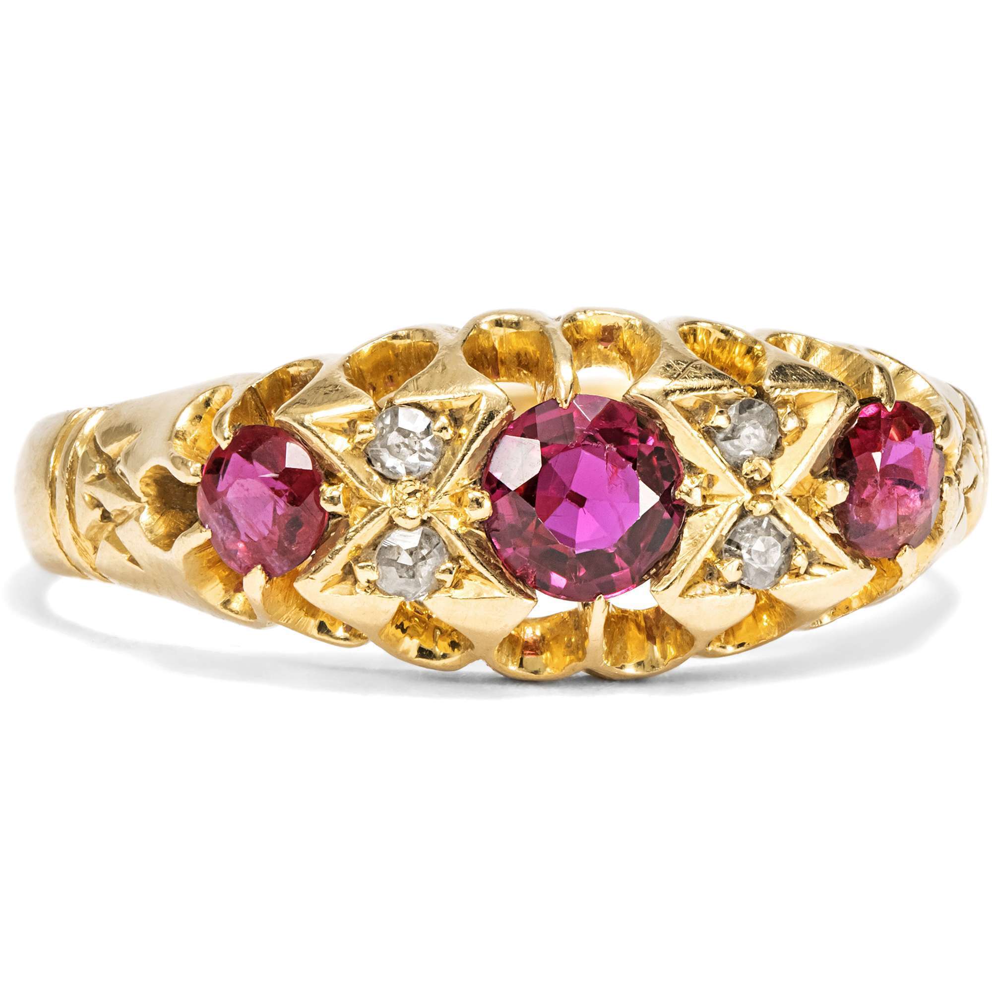 626924-hofer-antikschmuck-Edwardianischer-Goldring-mit-Rubinen-und-Diamanten-England-datiert-1907-Love-and-Devotion