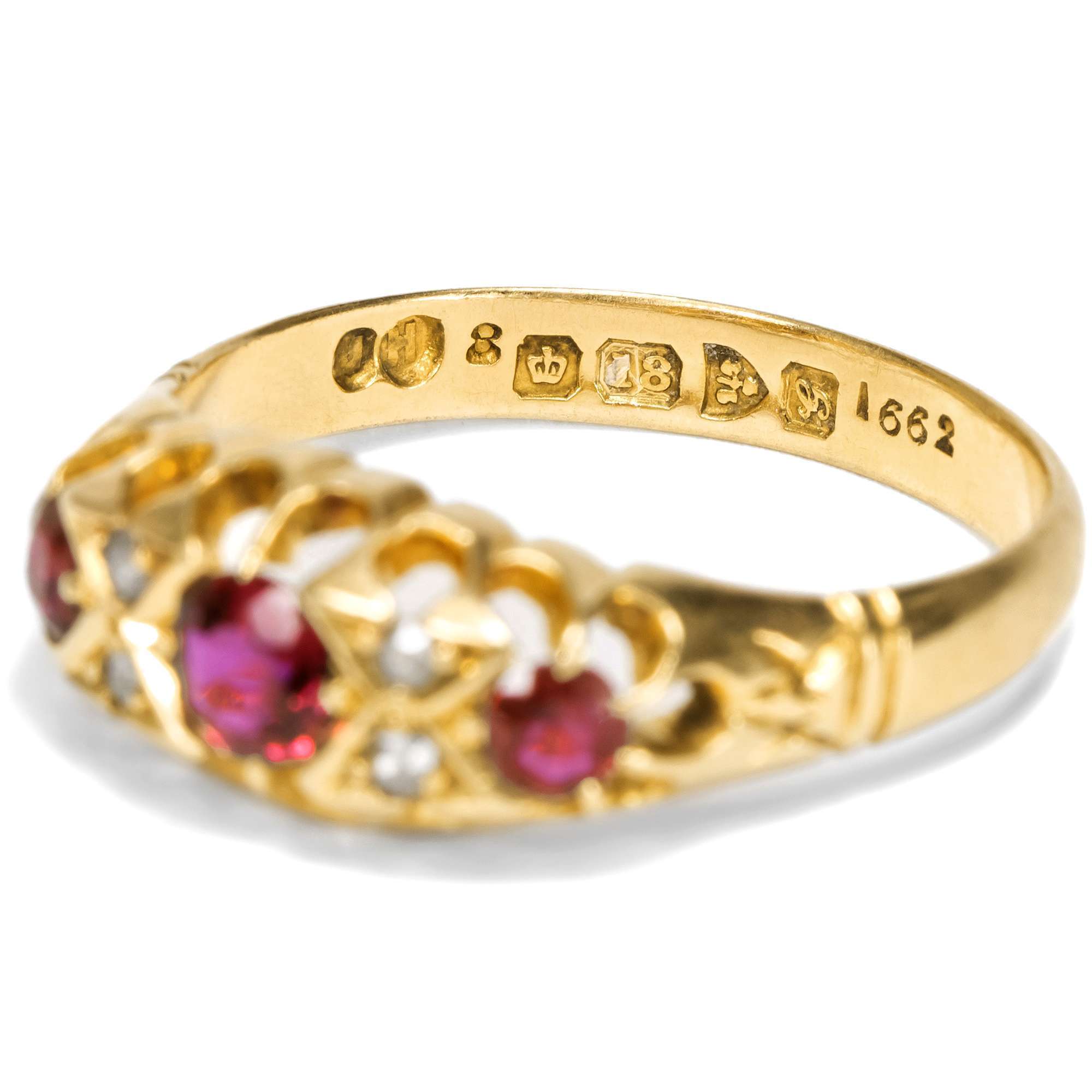 626924-hofer-antikschmuck-Edwardianischer-Goldring-mit-Rubinen-und-Diamanten-England-datiert-1907-Love-and-Devotion_1
