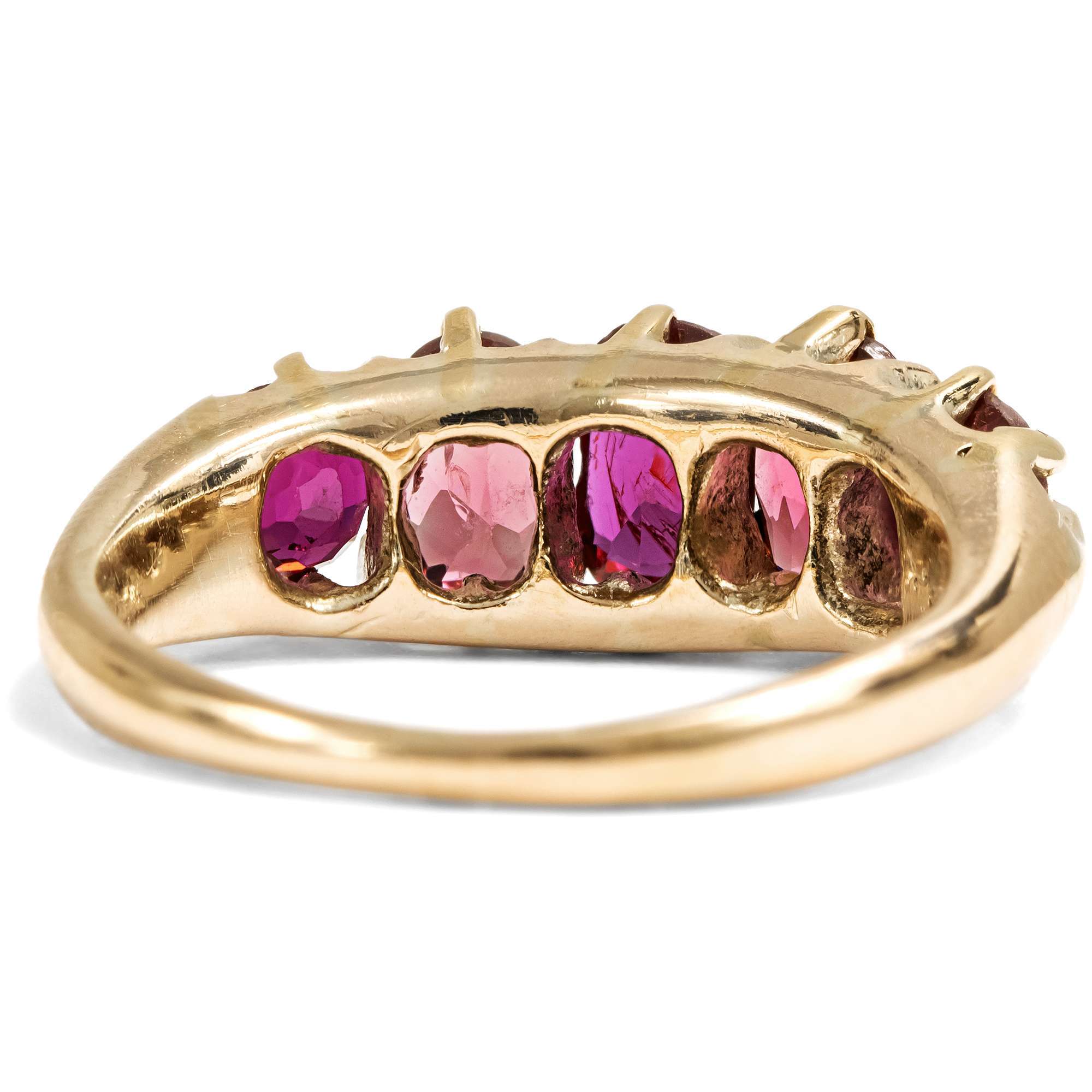 627008-hofer-antikschmuck-Ungewoehnlicher-Ring-mit-Rubinen-und-Spinellen-in-Gold-England-um-1890-Rosenrot_1